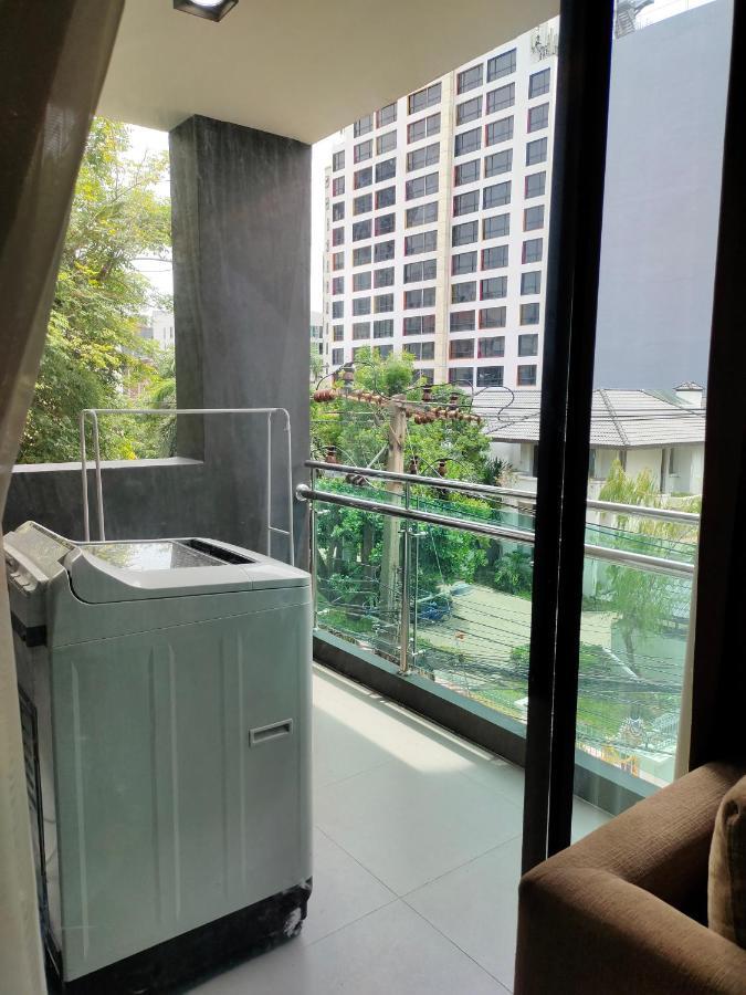 Avatar Suites Hotel - Sha Extra Plus Bangkok Esterno foto